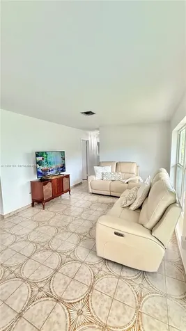 10765 SW 155th Terrace Miami FL 33157