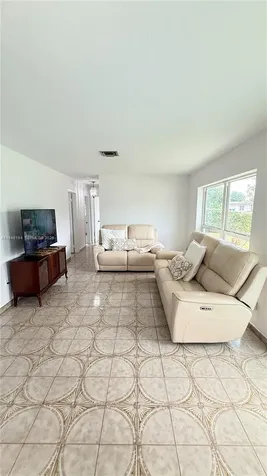10765 SW 155th Terrace Miami FL 33157