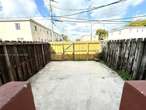 8444 NW 4th Avenue Miami FL 33150