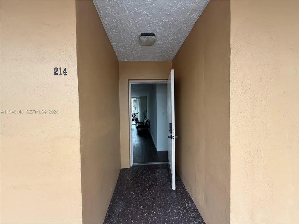 4320 Washington Street Hollywood FL 33021