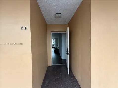 4320 Washington Street Hollywood FL 33021
