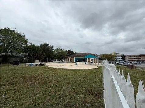4320 Washington Street Hollywood FL 33021