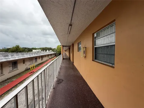 4320 Washington Street Hollywood FL 33021