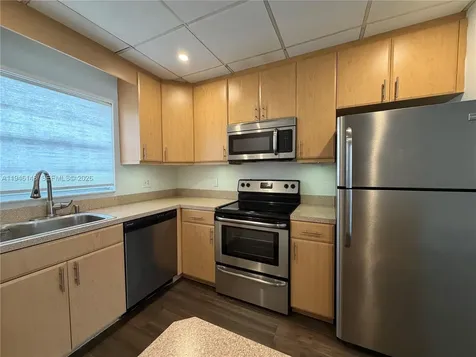 4320 Washington Street Hollywood FL 33021