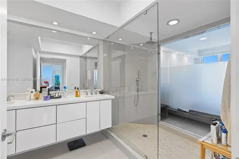 4779 Collins Avenue Miami Beach FL 33140