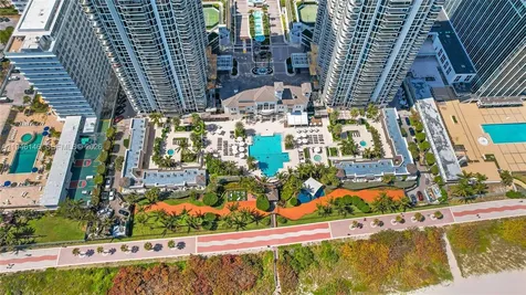 4779 Collins Avenue Miami Beach FL 33140