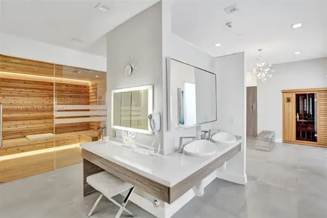 4779 Collins Avenue Miami Beach FL 33140