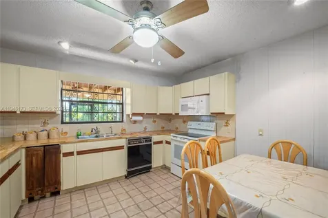 9730 SW 44th Street Miami FL 33165