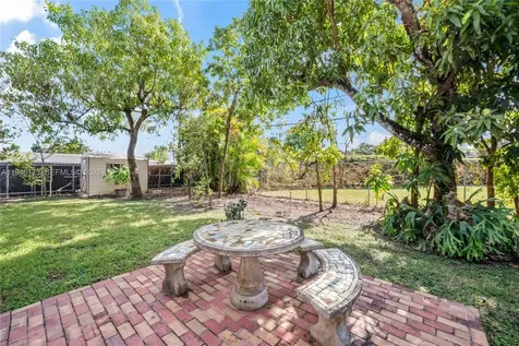 9730 SW 44th Street Miami FL 33165