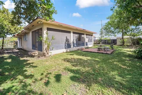9730 SW 44th Street Miami FL 33165