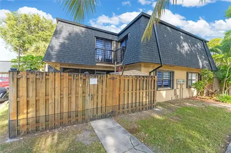 14209 SW 94th Circle Lane Miami FL 33186