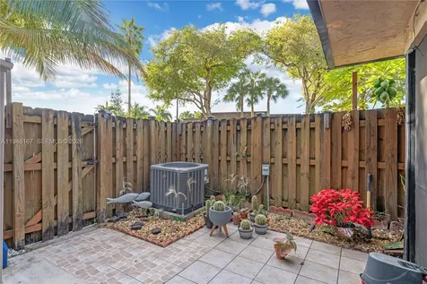 14209 SW 94th Circle Lane Miami FL 33186