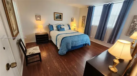 2821 Somerset Drive Lauderdale Lakes FL 33311