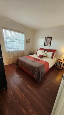 2821 Somerset Drive Lauderdale Lakes FL 33311