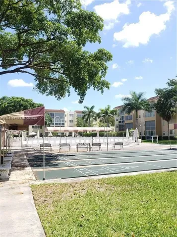 2821 Somerset Drive Lauderdale Lakes FL 33311