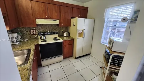 2821 Somerset Drive Lauderdale Lakes FL 33311