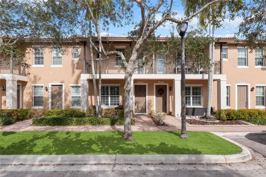 14725 SW 11th Street Pembroke Pines FL 33027