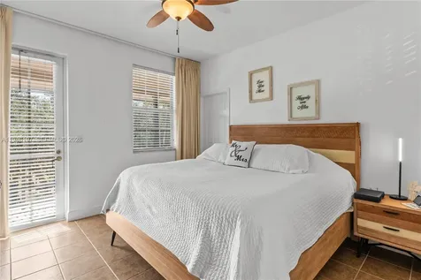 14725 SW 11th Street Pembroke Pines FL 33027