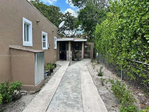 261 NW 49th Street Miami FL 33127