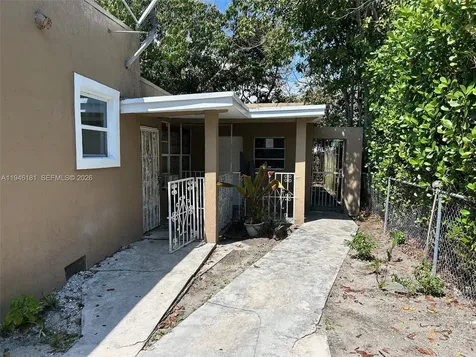 261 NW 49th Street Miami FL 33127
