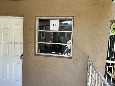 261 NW 49th Street Miami FL 33127