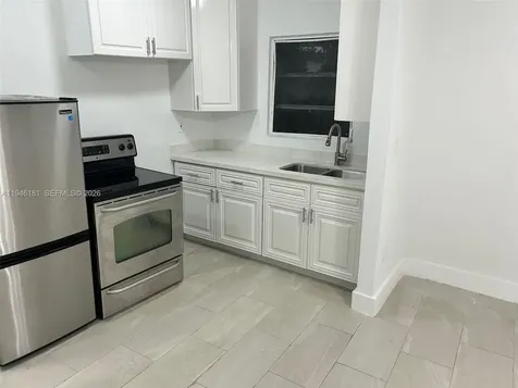 261 NW 49th Street Miami FL 33127