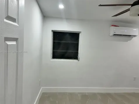 261 NW 49th Street Miami FL 33127