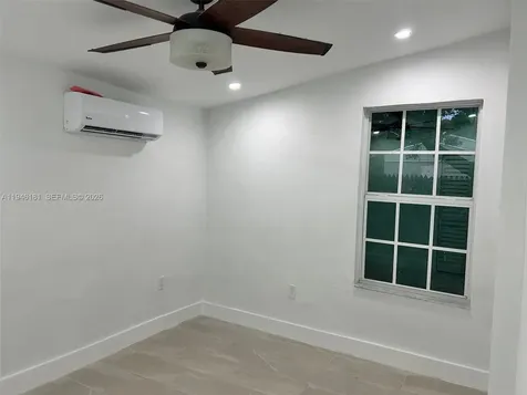 261 NW 49th Street Miami FL 33127