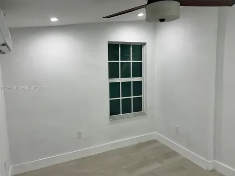 261 NW 49th Street Miami FL 33127