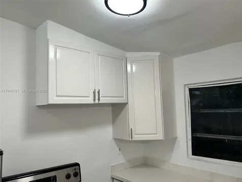 261 NW 49th Street Miami FL 33127