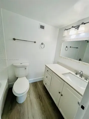 2655 Collins Avenue Miami Beach FL 33140