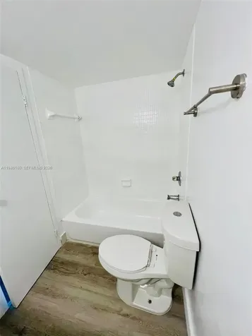 2655 Collins Avenue Miami Beach FL 33140