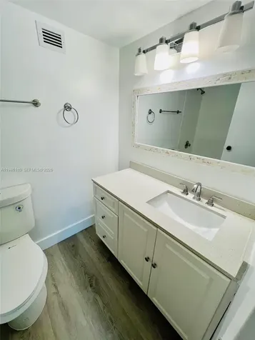 2655 Collins Avenue Miami Beach FL 33140
