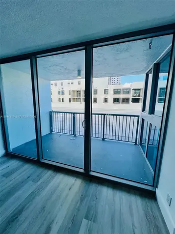 2655 Collins Avenue Miami Beach FL 33140