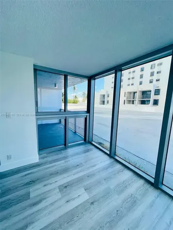 2655 Collins Avenue Miami Beach FL 33140