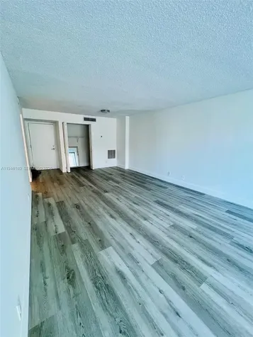 2655 Collins Avenue Miami Beach FL 33140