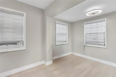 709 SW 7th Avenue Hallandale Beach FL 33009