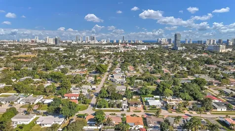 709 SW 7th Avenue Hallandale Beach FL 33009
