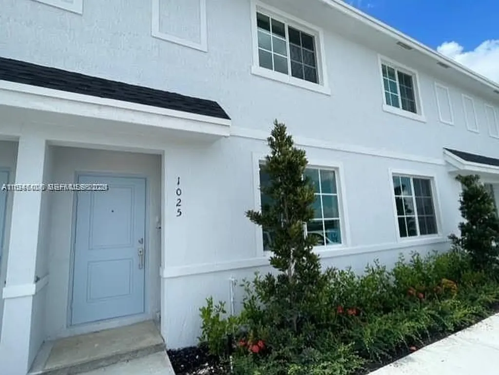 1025 NW 5th Street Florida City FL 33034