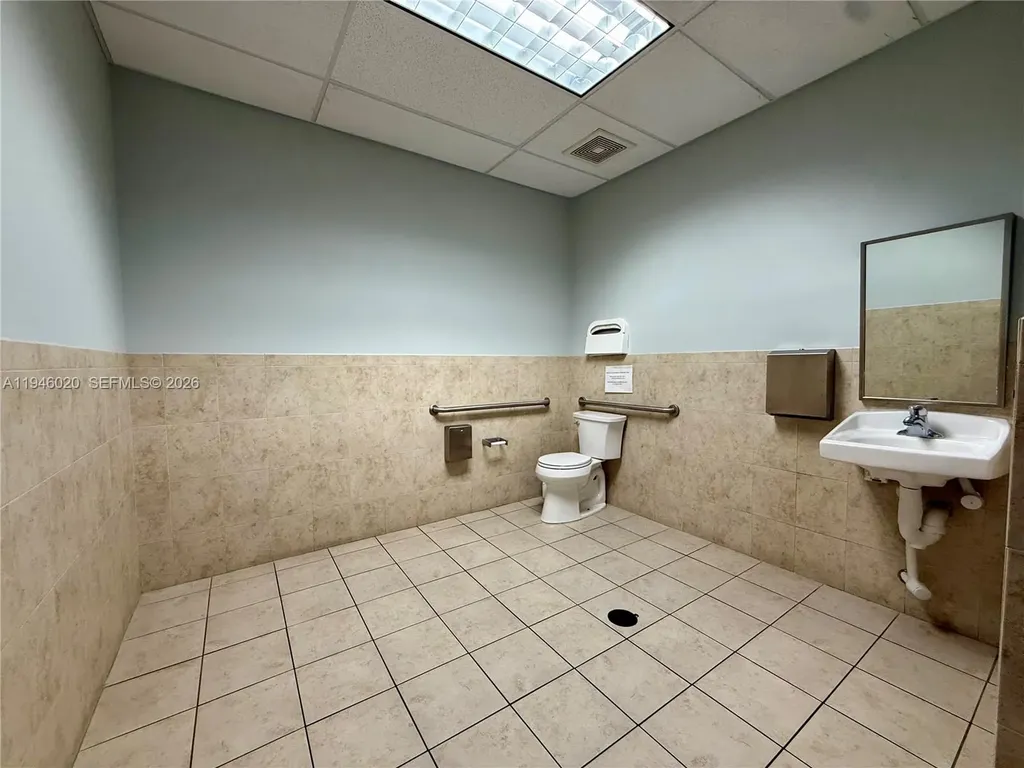 5420 NW 33rd Avenue Fort Lauderdale FL 33309