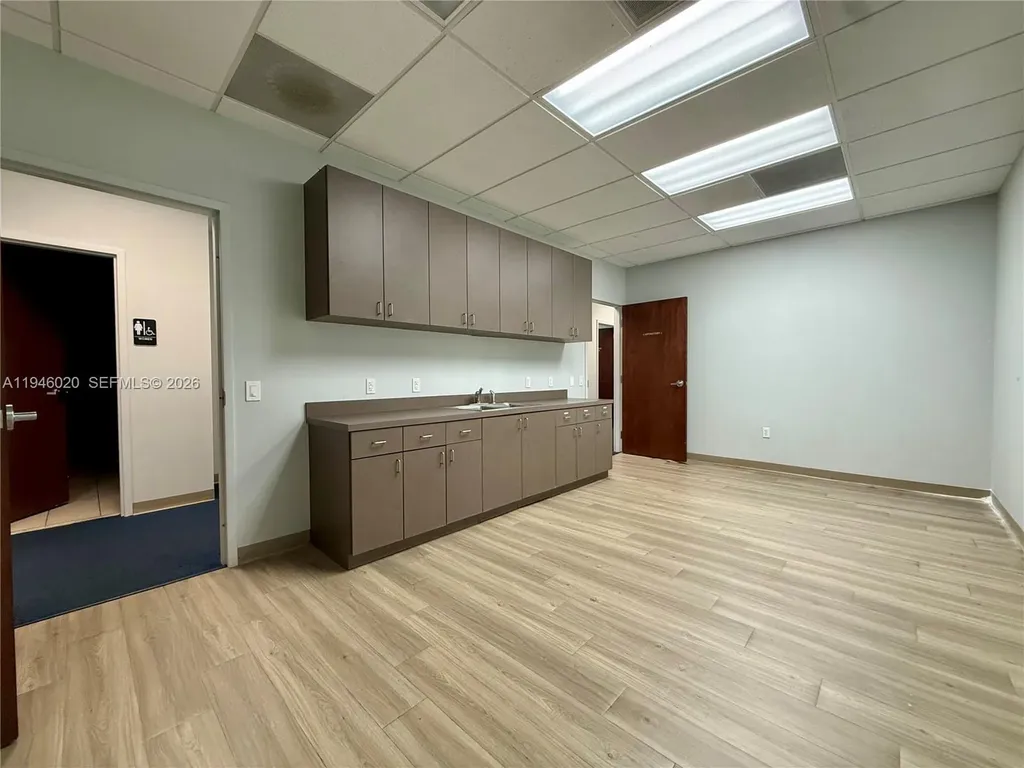 5420 NW 33rd Avenue Fort Lauderdale FL 33309