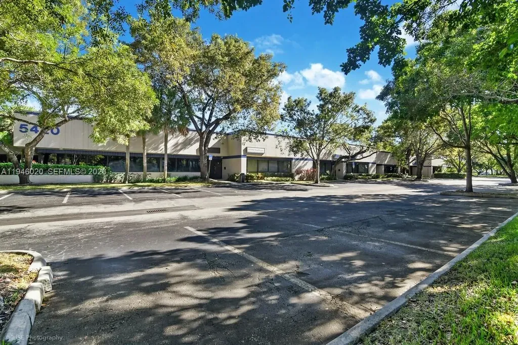 5420 NW 33rd Avenue Fort Lauderdale FL 33309