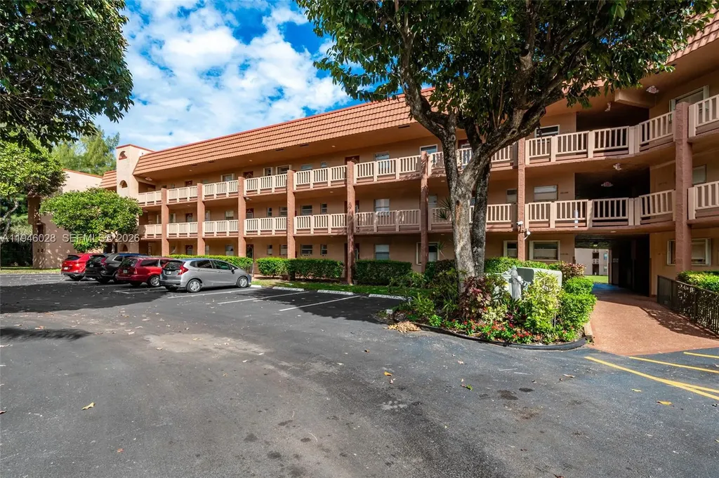 9881 NW Sunrise Lakes Boulevard Sunrise FL 33322