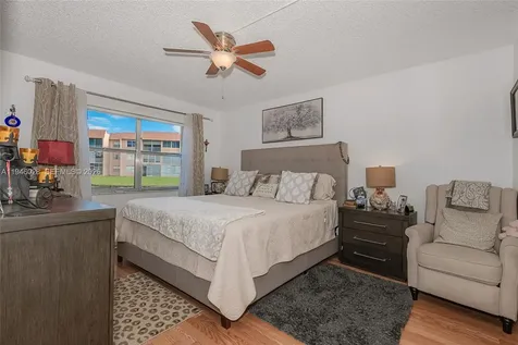9881 NW Sunrise Lakes Boulevard Sunrise FL 33322