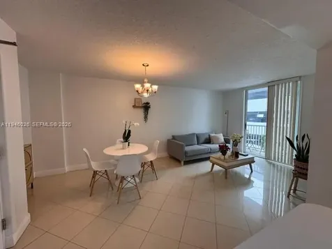 104 SW 9th Street Miami FL 33130