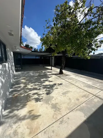 5150 E 9th Lane Hialeah FL 33013