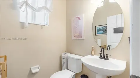 1884 SE 19th Street Homestead FL 33035
