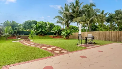 1884 SE 19th Street Homestead FL 33035