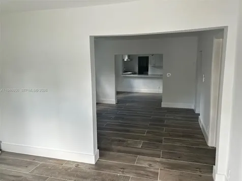 261 NW 49th Street Miami FL 33127