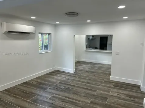 261 NW 49th Street Miami FL 33127